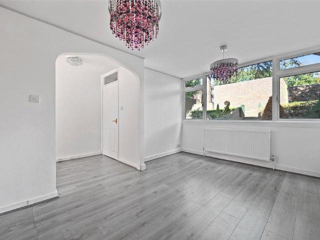 House for rent in Northwood, Greater London