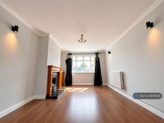 House for rent in Scholes, Wigan