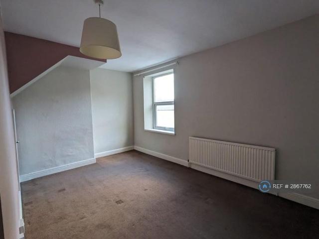 House for rent in Birkendale, Walkley