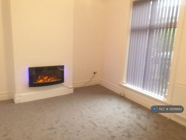 House for rent in Huddersfield, West Yorkshire