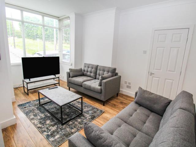 House for rent in Charing Cross, Leeds