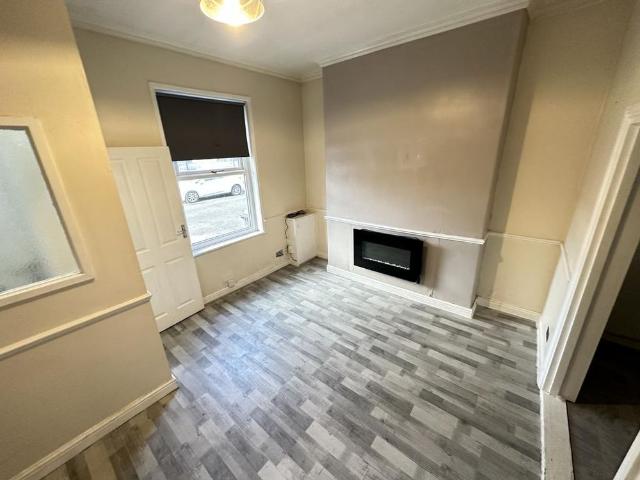 House for rent in Guide Bridge, Greenheys