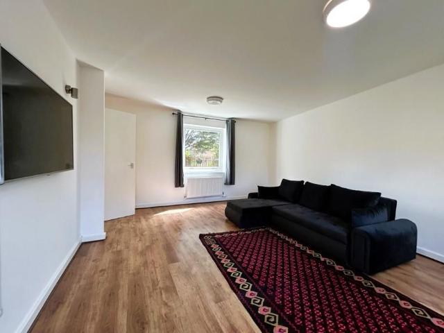 House for rent in Neath Hill, Milton Keynes