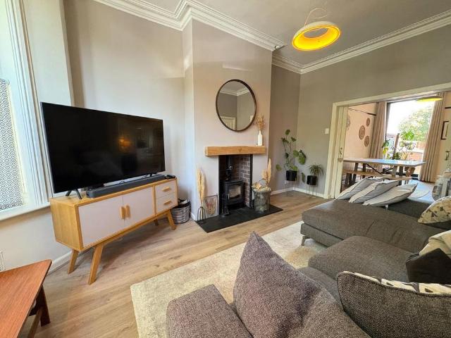 House for rent in Cheadle, Greater Manchester