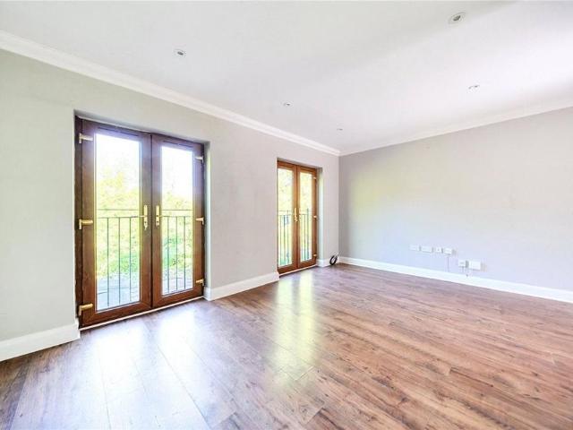 House for rent in The Butts, Kent