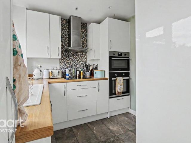 House for rent in Midway, Kent