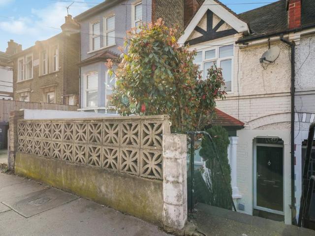 House for rent in London Borough of Croydon, Selhurst