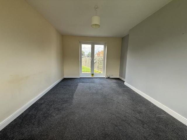 House for rent in Edenthorpe, South Yorkshire