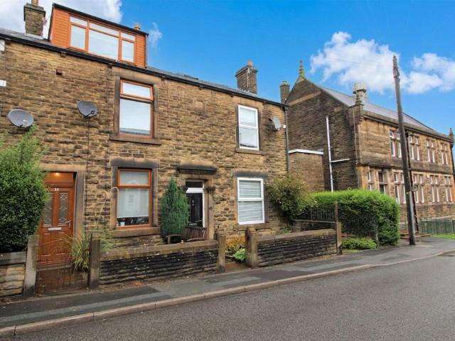 House for rent in Charlesworth, East Midlands
