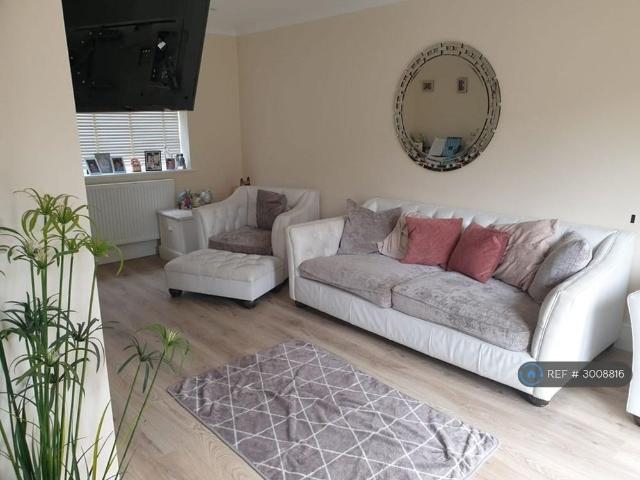 House for rent in Pennylands, Roby Mill