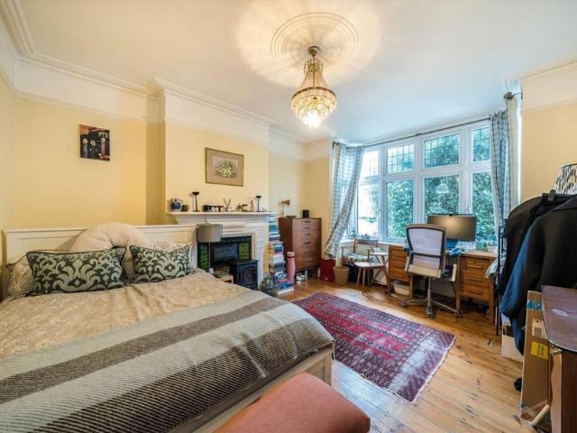 House for rent in London Borough of Lewisham, Cat Hill