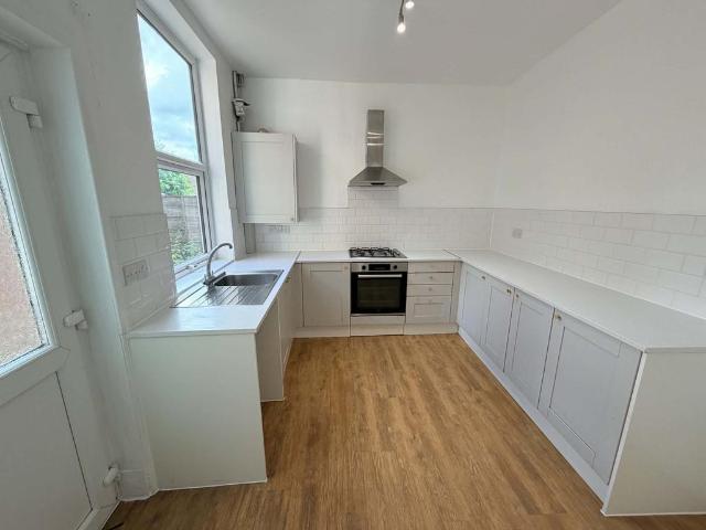 House for rent in Haughton Green, Greenheys