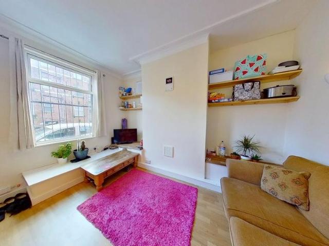 House for rent in Woodhouse, West Yorkshire