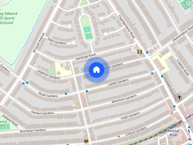 Townhouse for rent in Brondesbury, Greater London