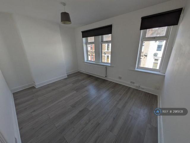 House for rent in Civic Centre, Falcon Lodge