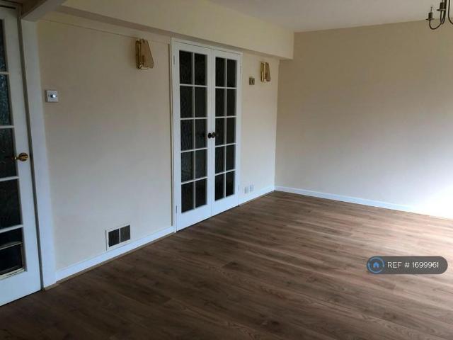 House for rent in Five Acres, Hertfordshire