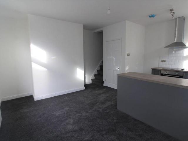 House for rent in Long Lee, West Yorkshire
