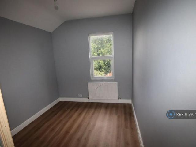 House for rent in London Borough of Bexley, Greater London