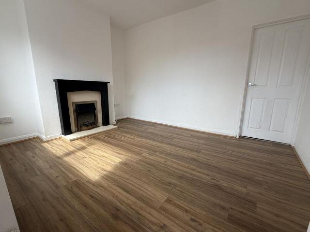 House for rent in White City, Maltby