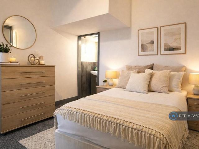 House for rent in Newtown, Reading