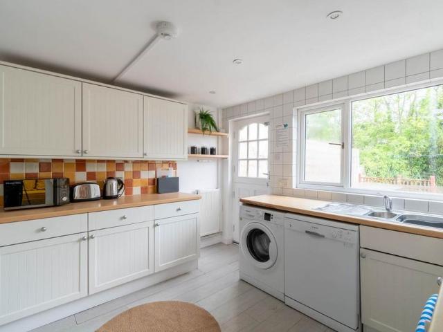 House for rent in Elmhurst Estate, Batheaston