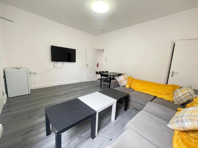 House for rent in Victoria Park, Manchester