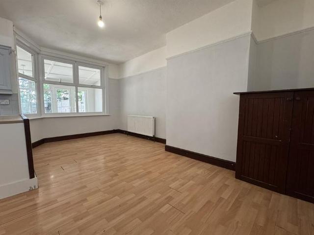 House for rent in Alton Barnes, Essex