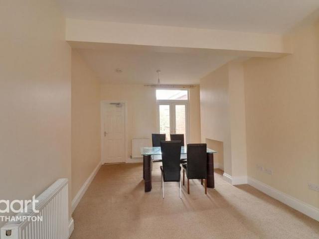 House for rent in Phippsville, Northampton