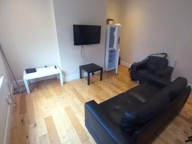 House for rent in Woodhouse, West Yorkshire