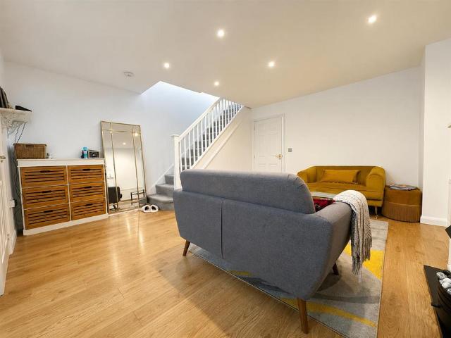 House for rent in Dettingen Park, Deepcut