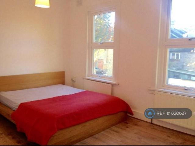 House for rent in Plashet, Greater London