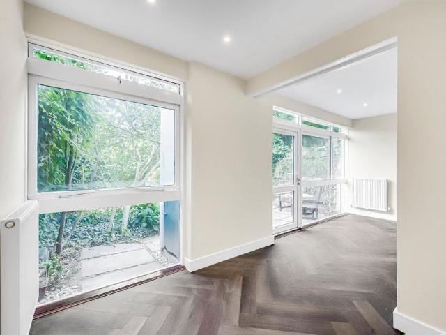 House for rent in Strawberry Hill, Greater London