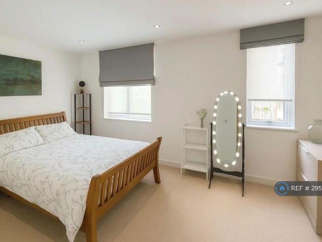 House for rent in Camberwell, Greater London