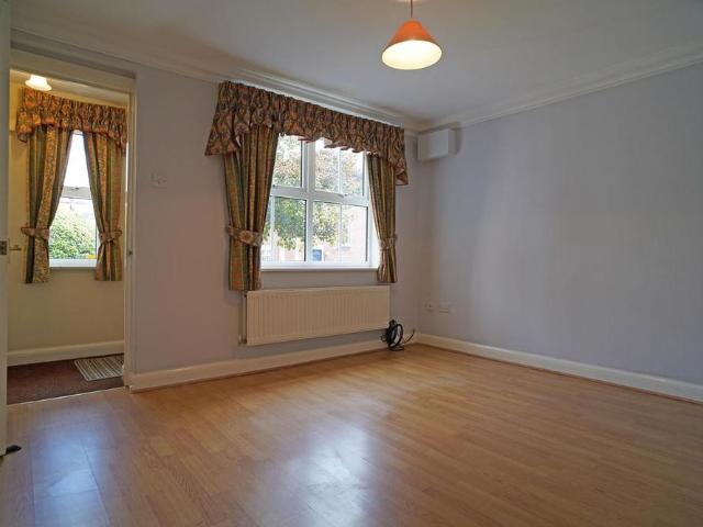 House for rent in Cliff Hill, Green Close