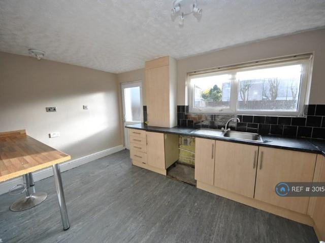 House for rent in Tanhouse, Roby Mill