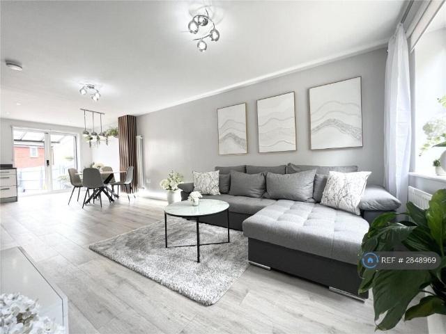 House for rent in Redhouse, Abbey Mead
