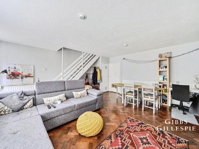 House for rent in Hatch End, Greater London