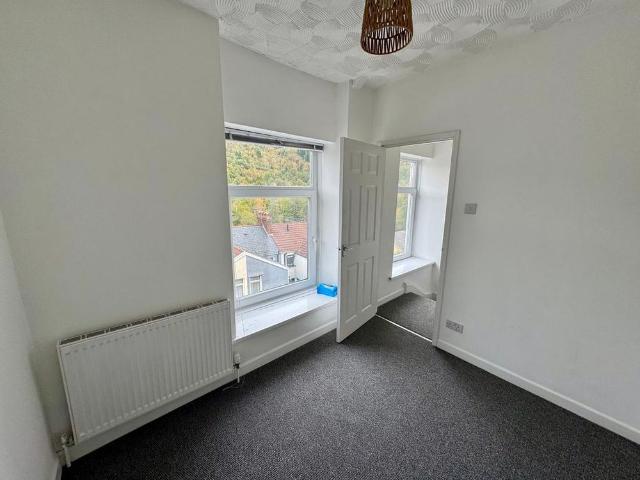 House for rent in Miskin, Wales