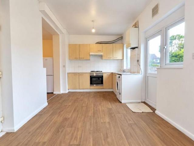 House for rent in London Borough of Redbridge, Greater London