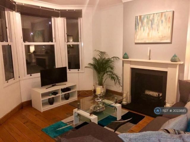 House for rent in Gidea Park, Greater London