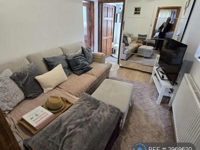 House for rent in Fairlop, Greater London