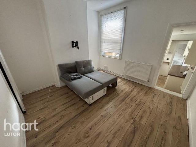 House for rent in Farley Hill, Spring Park
