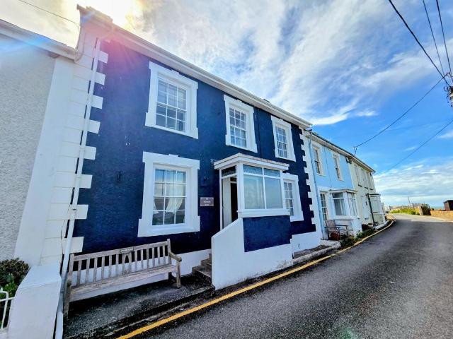 House for rent in New Quay