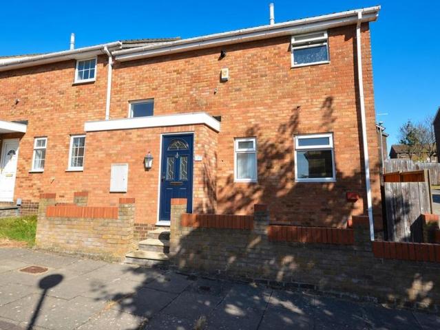 House for rent in Marsh Farm