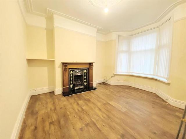 House for rent in Calderstones