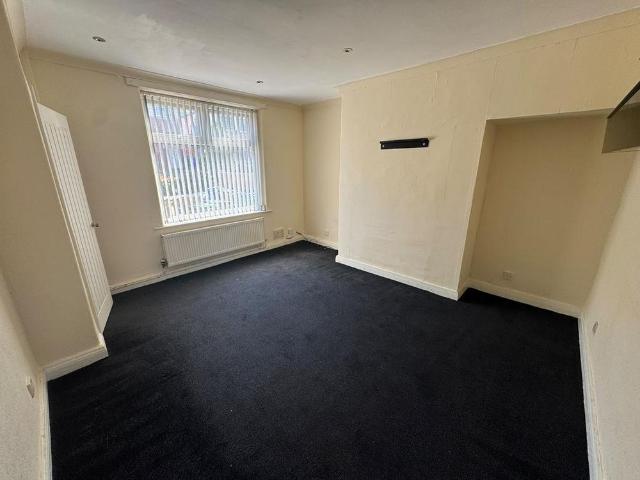 House for rent in Burnedge, Greater Manchester