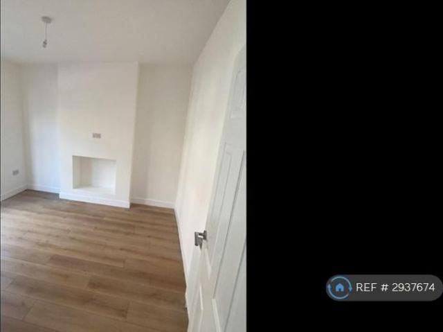 House for rent in Dixons Green, West Midlands