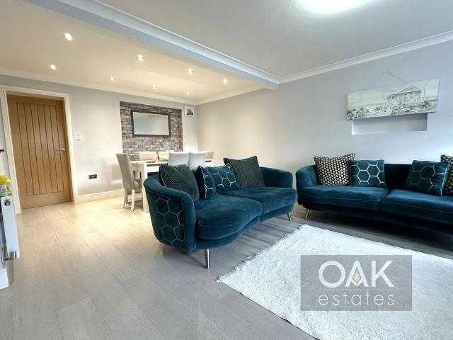 House for rent in Goffs Oak, Broxbourne