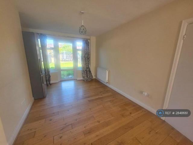 House for rent in Lane, Greater London