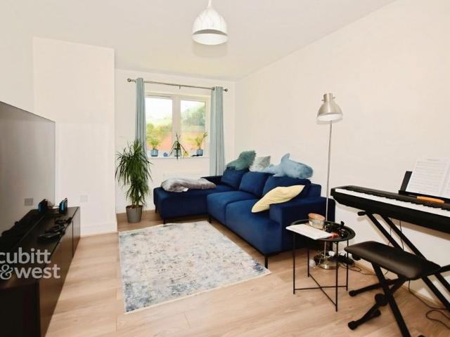 House for rent in Chichester, Littlecote